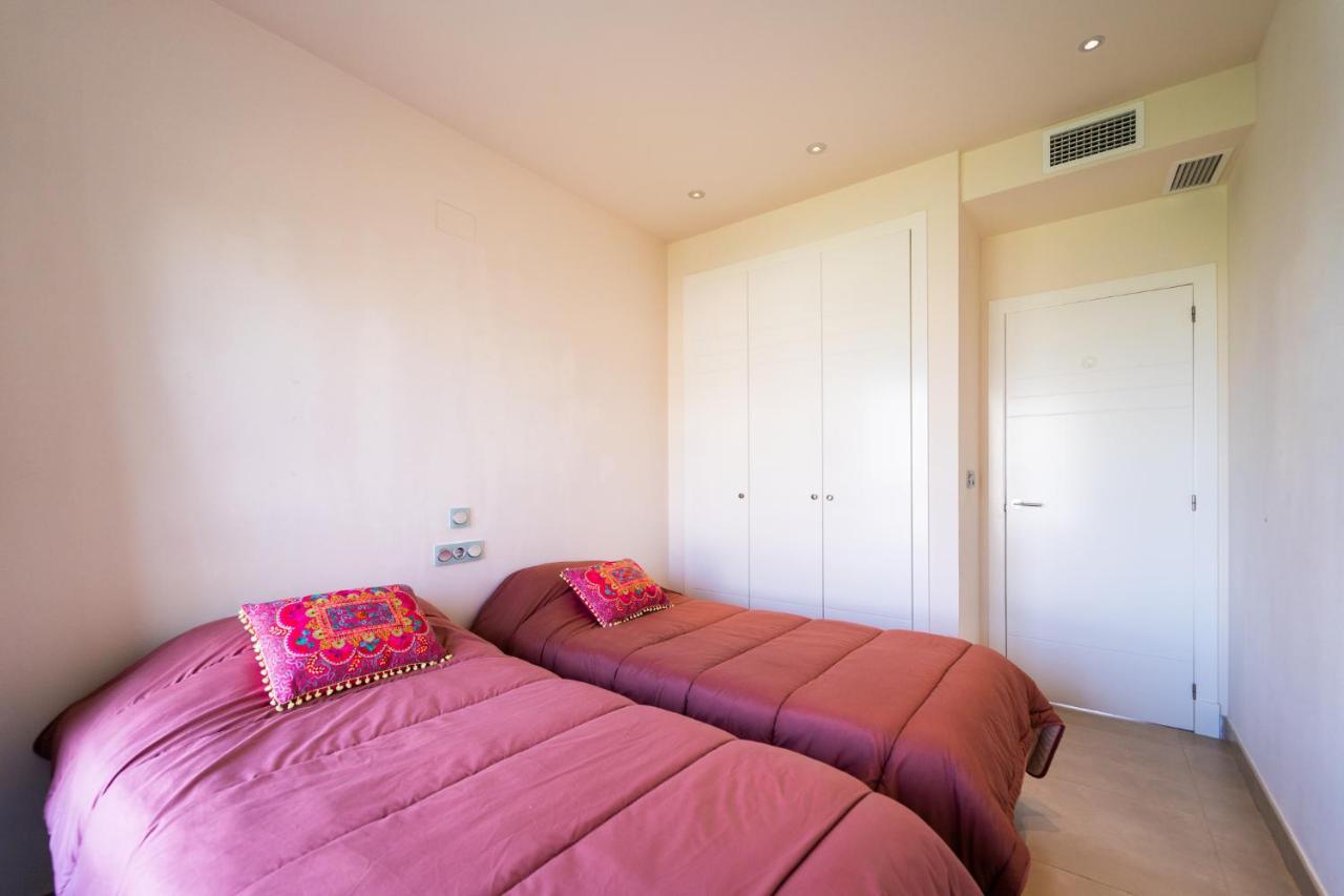 Primera Linea De Mar Con Piscina, Gimnasio Y Parking 2 Hab Y 2 Banos Вильяхойоса Экстерьер фото